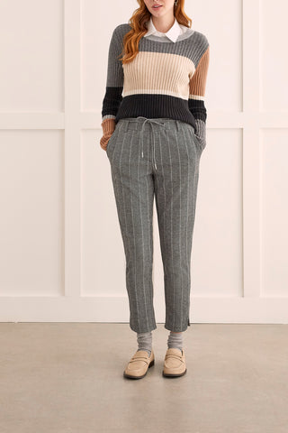 Ankle Pant With Rounded Hem