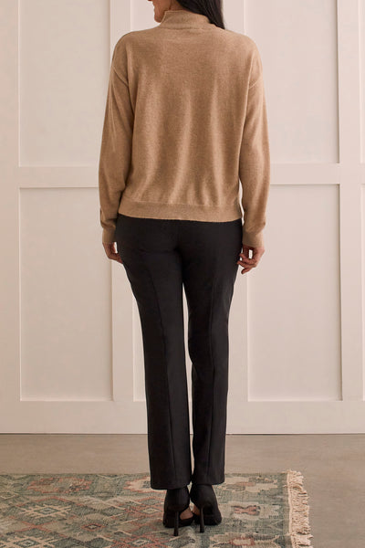 Pull-On Pant with Front Leg Slit