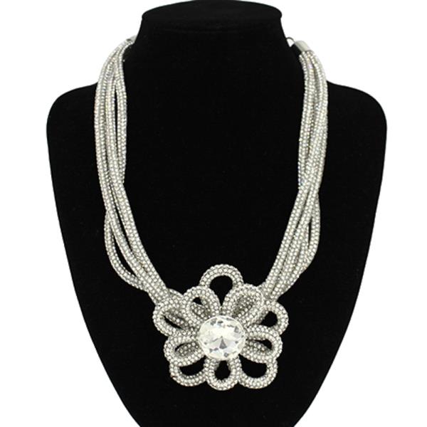 Rhinestone Chunky Flower Necklace