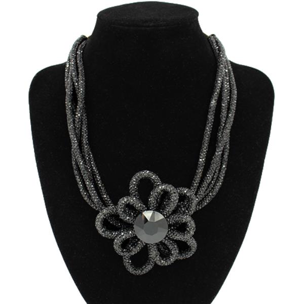 Rhinestone Chunky Flower Necklace