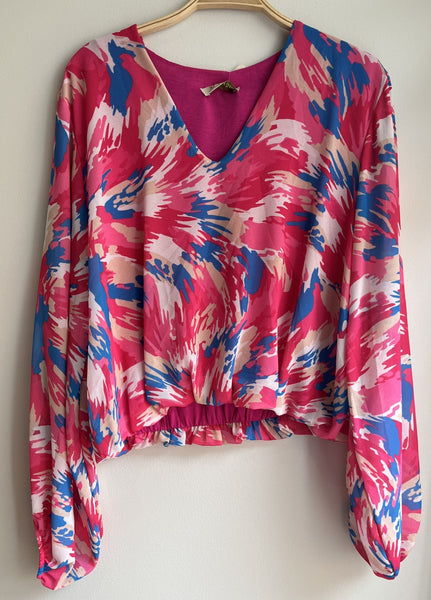 Long Sleeve V Neck Print Top