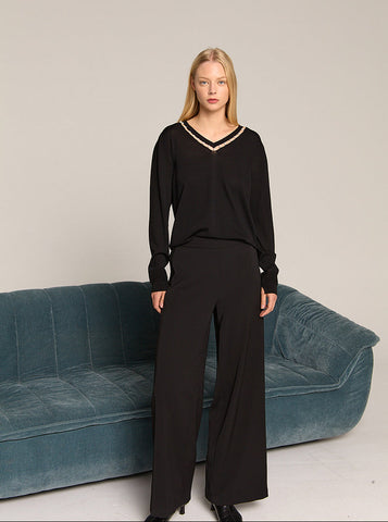 Long Sleeve V-Neck Sweater