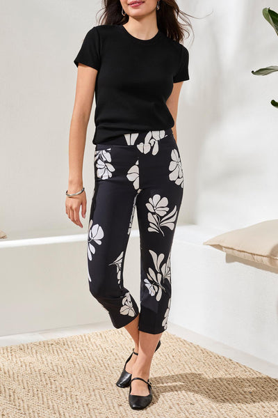 Pull-On Floral Print Capri With Pockets
