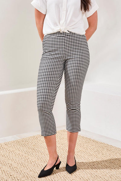 Pull-On Checked Capri With Side Slit
