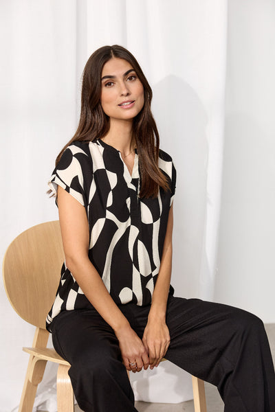 Short Sleeve Abstract Print Top