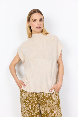 Topper-Knit Vest