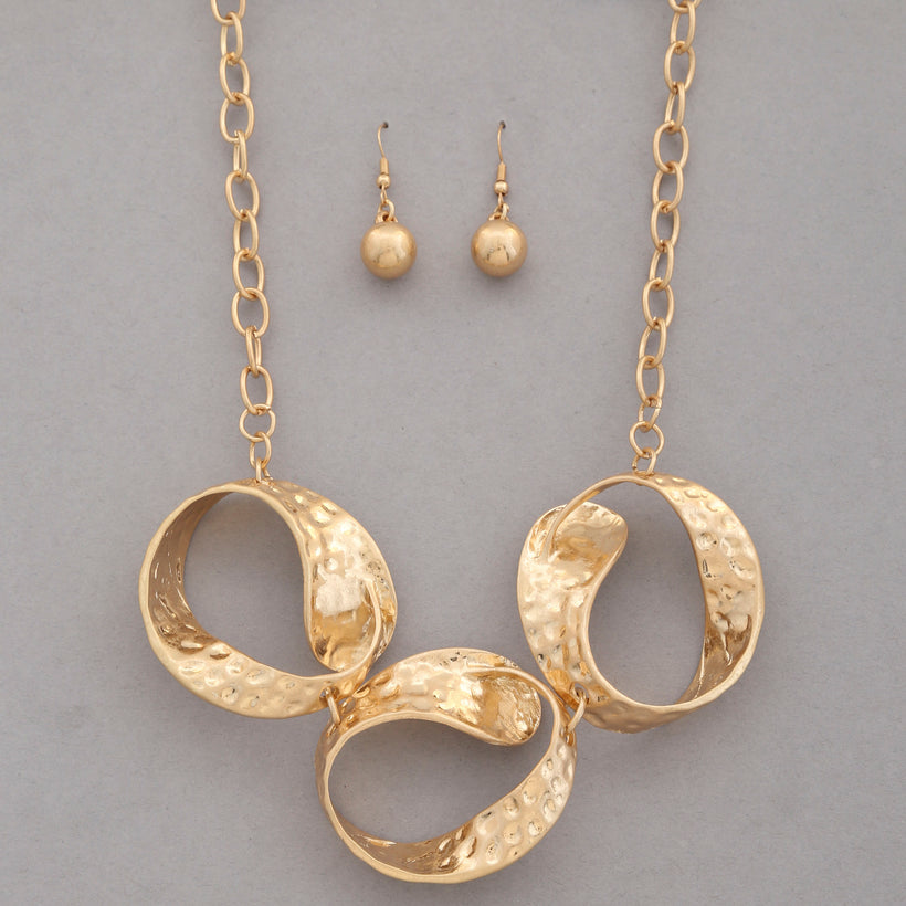 CUSTOM JEWELRIES