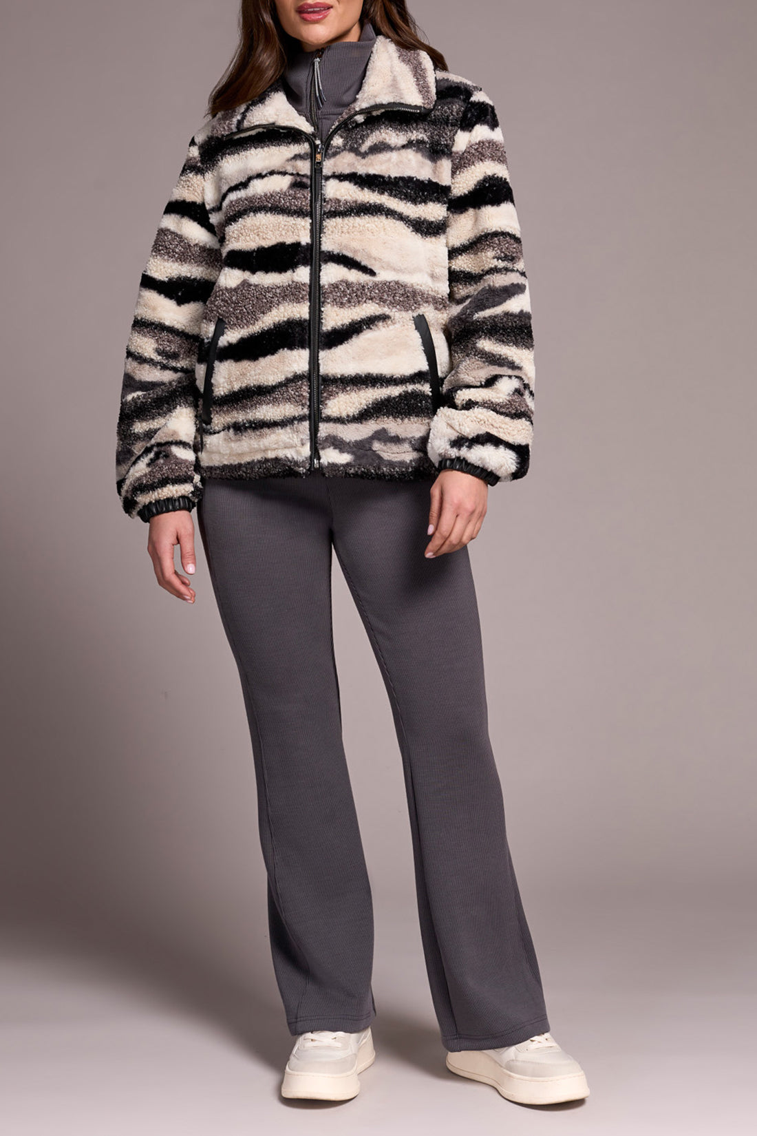 Coats – Miori Boutique