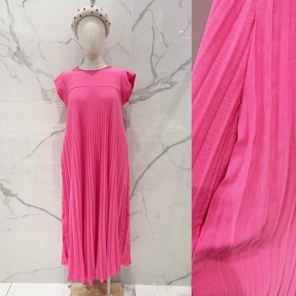 Long Pleat Skirt Dress