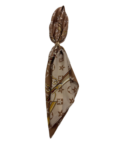 Chain Buckle Graphic Pattern Bandana Square Neck Scarf