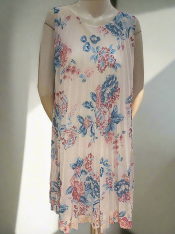 Sleeveless Printed Dress