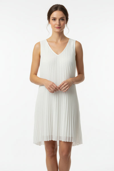 Sleeveless Pleat Dress