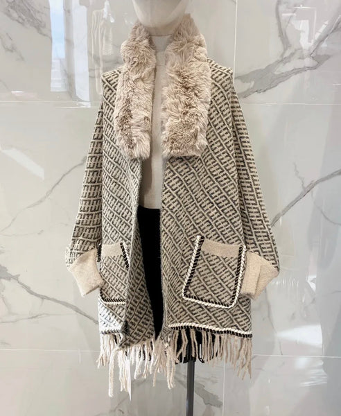 Fur Trim Knit Cape