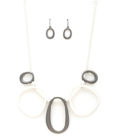 Oval Metal Necklace Set