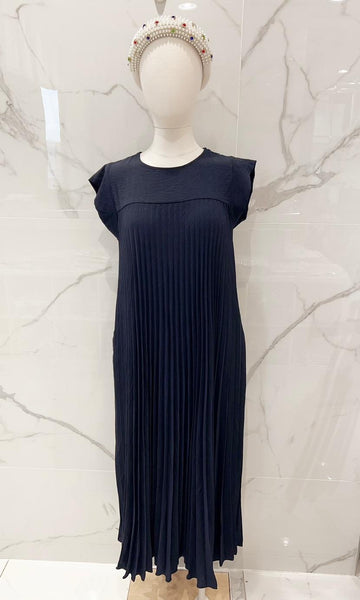 Long Pleat Skirt Dress
