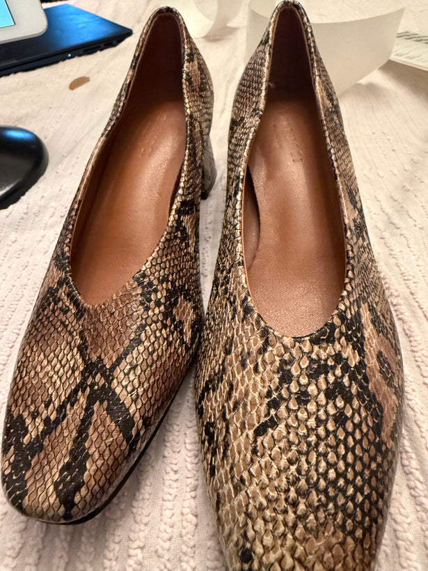 SHOES