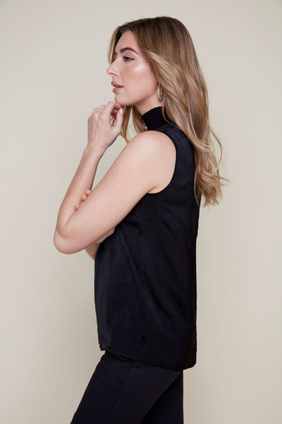 Sleeveless Airflow Blouse
