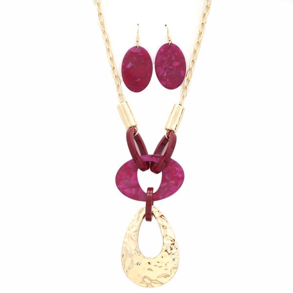 Hammered Metal Tear Drop Necklace