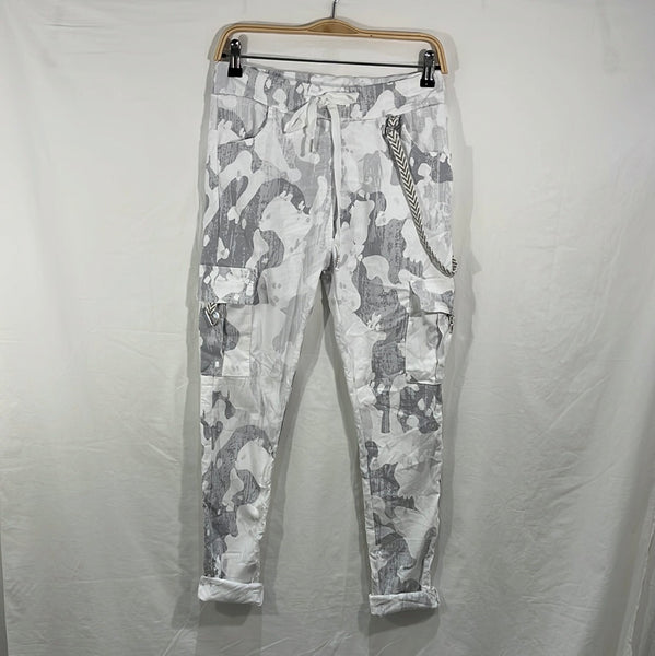 Camouflage Pull-On Pants - Italian