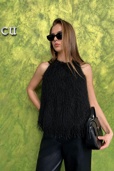 Sleeveless Top in black with skirt