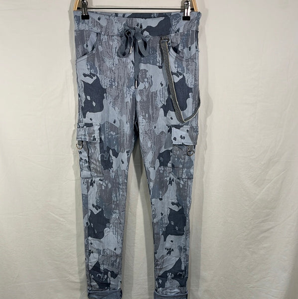 Camouflage Pull-On Pants - Italian