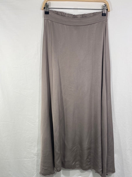 Long Sateen Flare Skirt   - Italian