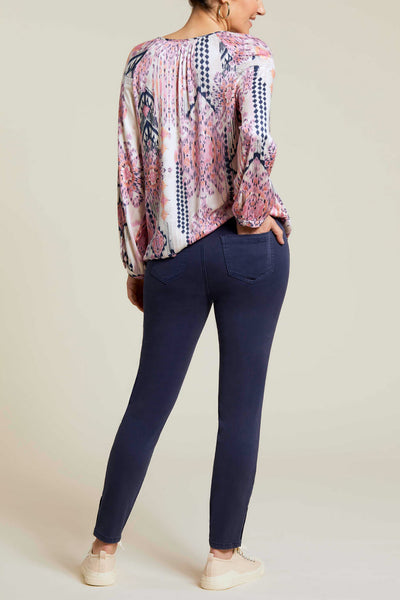 Pull-On Side Snap Ankle Pant