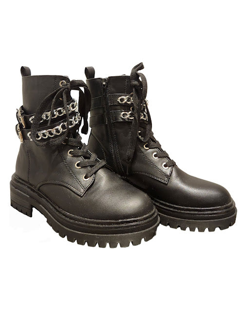 Chain Detail Boots