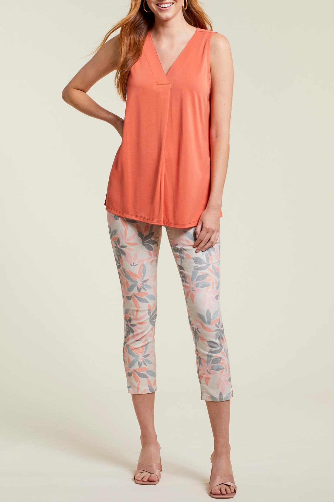 5 Pocket Pull-On Print Capri With Slit