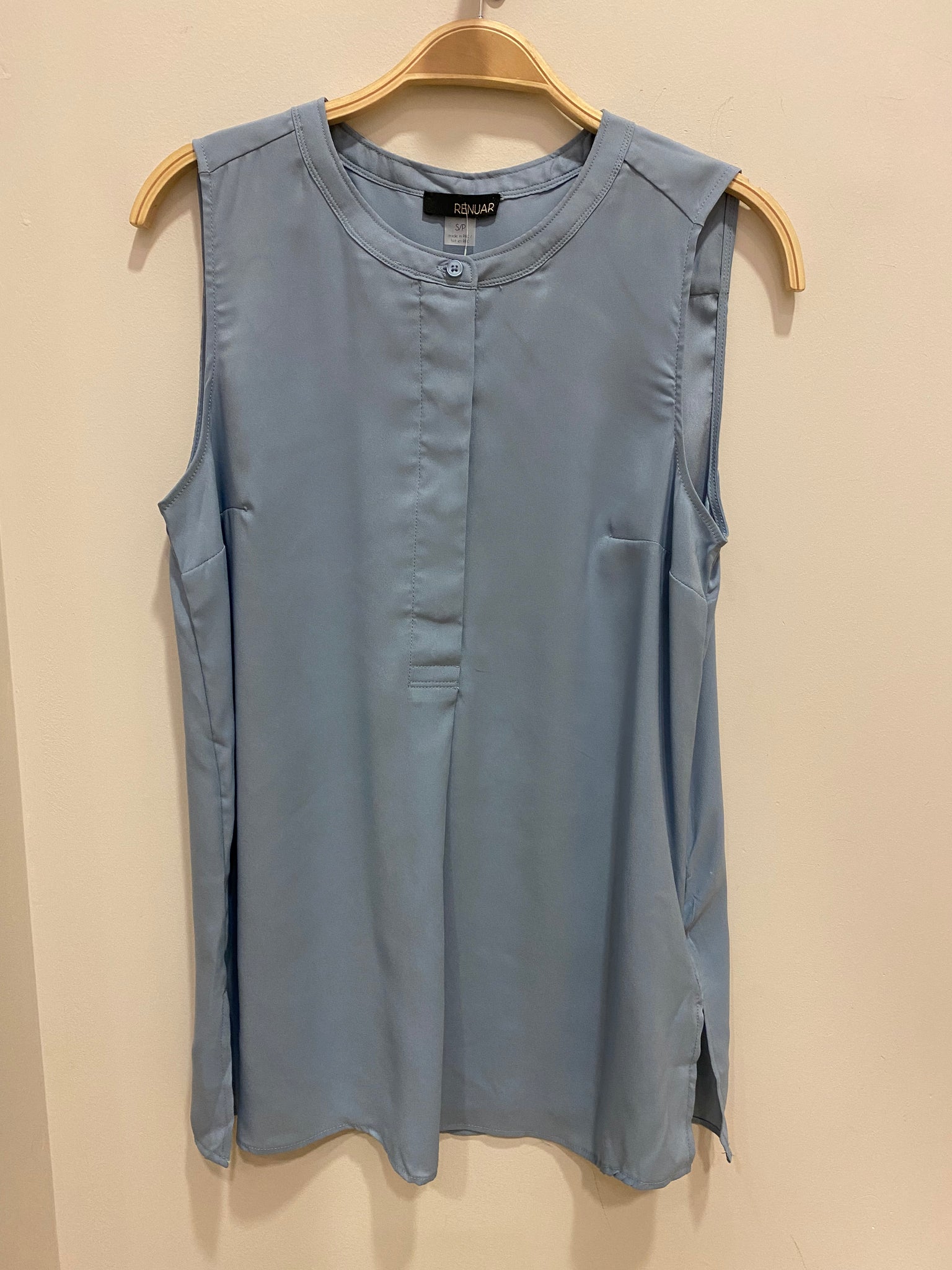 Sleeveless Blouse